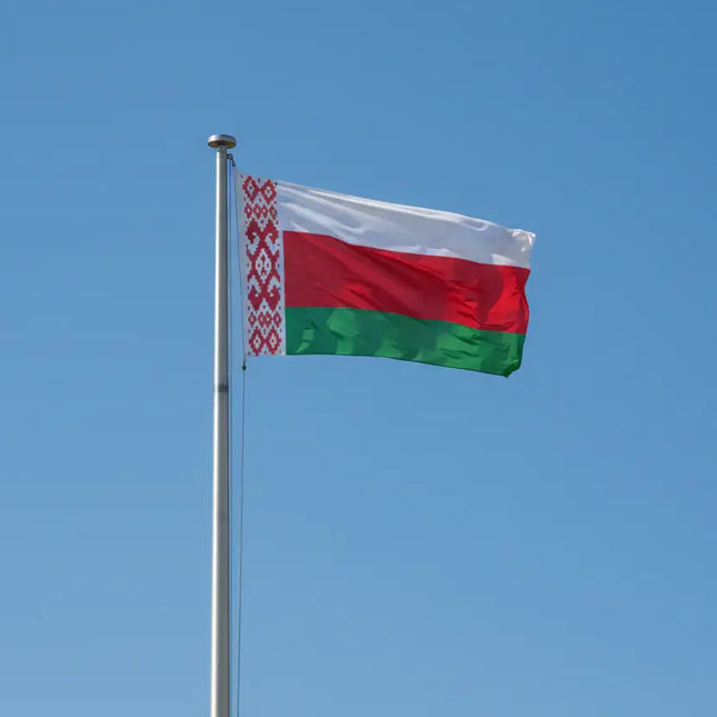 Fahne von belarus, an fahnenmast unbeschädigt