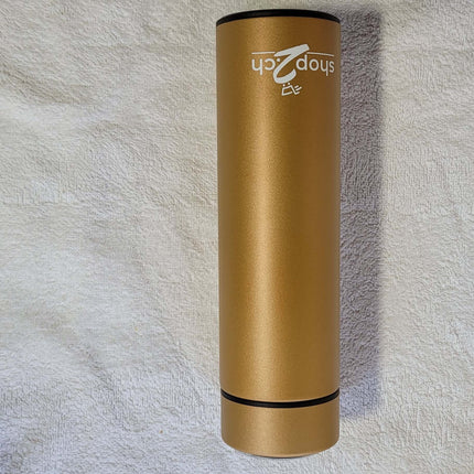 Stylische Thermosflasche mit integriertem Teesieb und Temperaturanzeige, ideal um eine temperaturanzeige flasche zu kaufen.